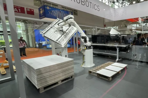 P5-ROBOTICS_印刷生産現場の自動化システム_Durstフォーラム2023